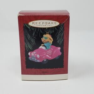 1994 Hallmark Sister Holiday Christmas Handcrafted Keepsake Ornament